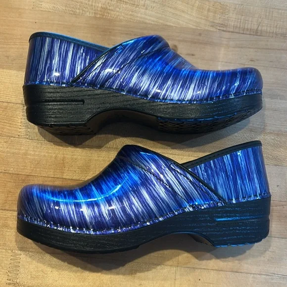 Dansko Clog Slip-On Blue Size 41 Like New - Picture 6 of 11